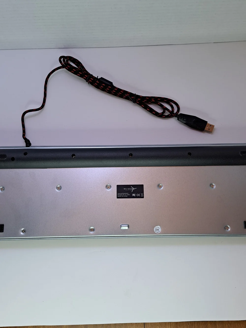 Sky Tech Illuminated Light Up Mechanical Gaming Keyboard K 1000 Tested.